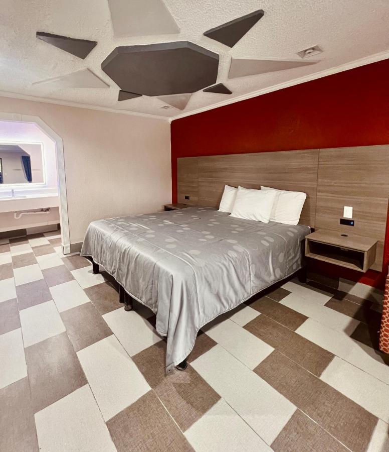 Hollywood Inn - Downtown Хьюстон Экстерьер фото