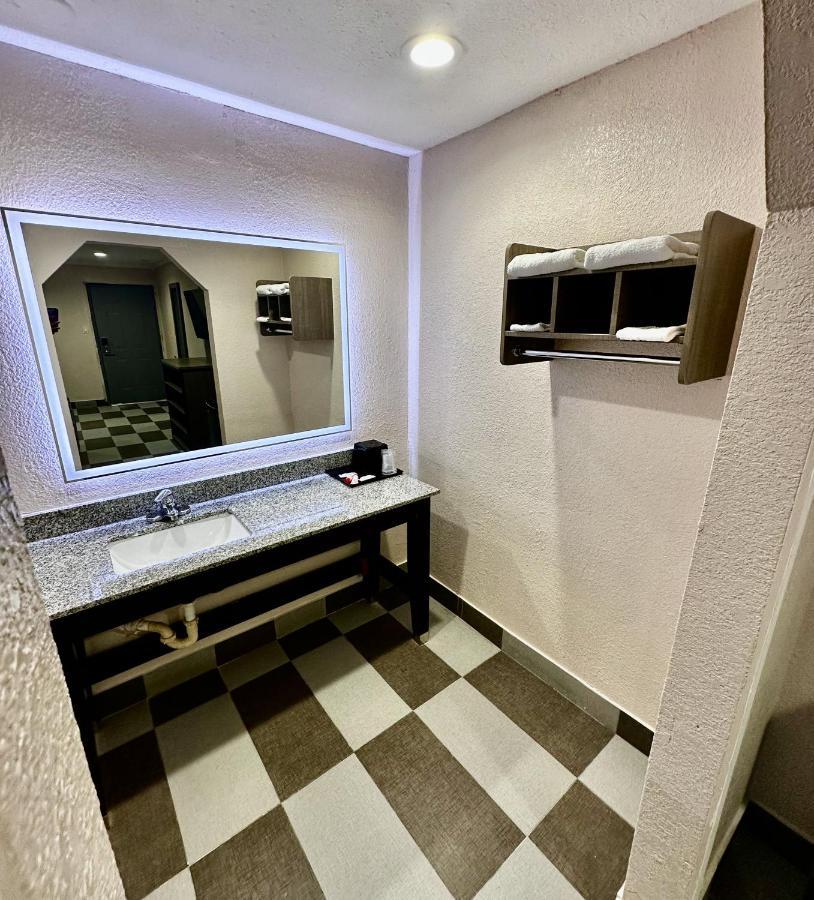 Hollywood Inn - Downtown Хьюстон Экстерьер фото