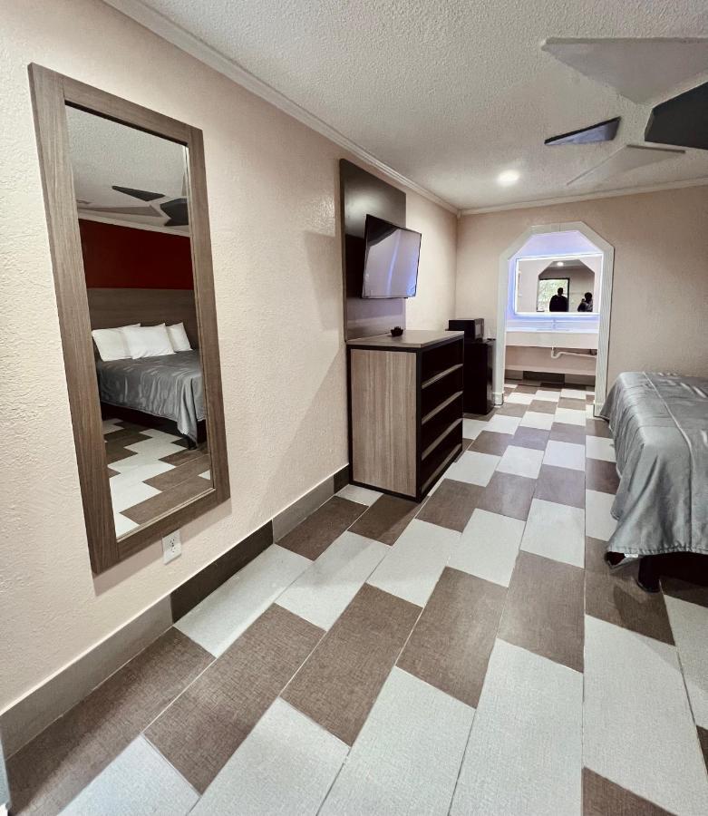 Hollywood Inn - Downtown Хьюстон Экстерьер фото